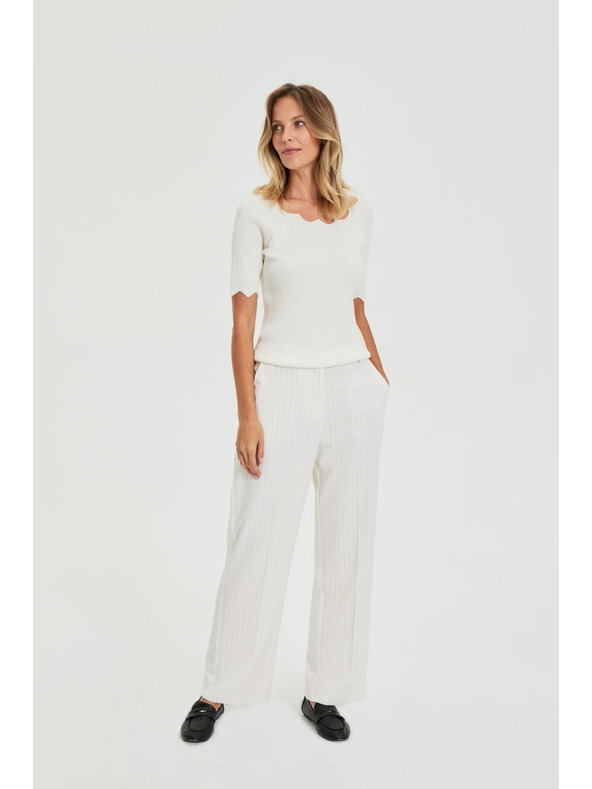 Moodo Uski bijeli džemper Moodo