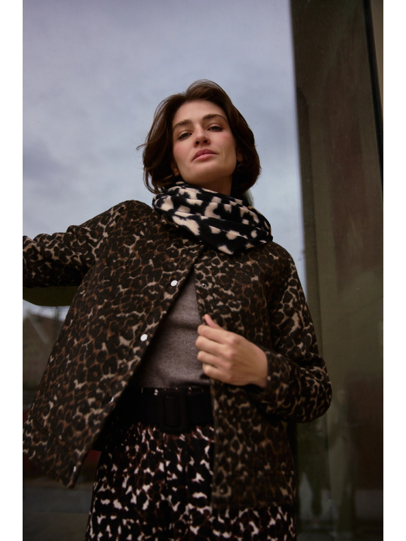 Moodo Kremasti šal s leopardjem uzorkom Moodo