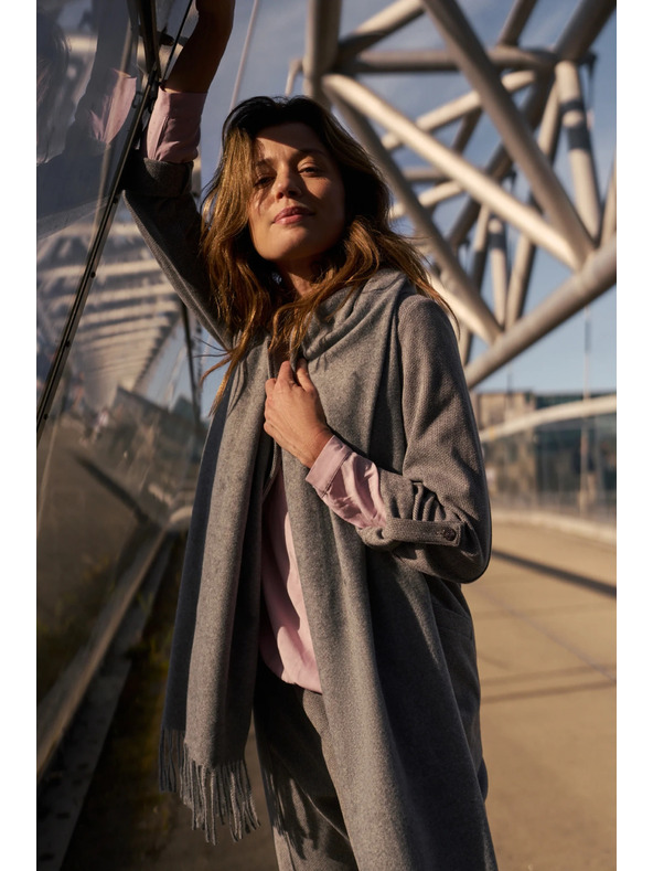 Moodo Šal s resicama sivi Moodo