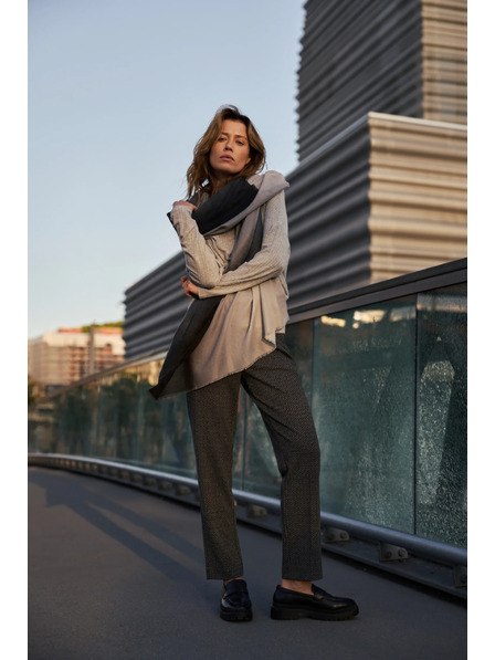 Moodo Sivi šal Moodo