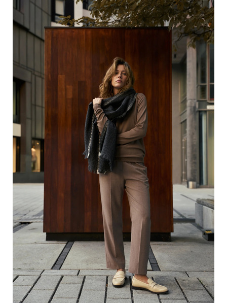 Moodo Gladak tamnosivi šal Moodo