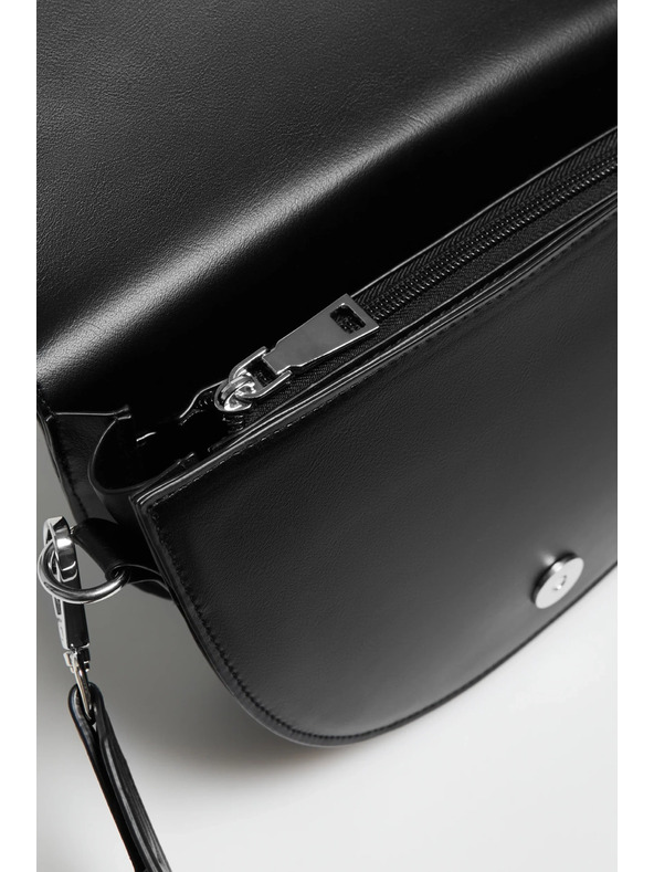 Moodo Crna crossbody torba Moodo