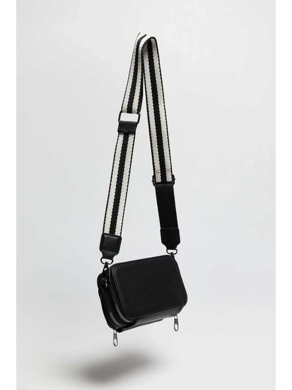 Moodo Crna torba na širokom remenu Moodo