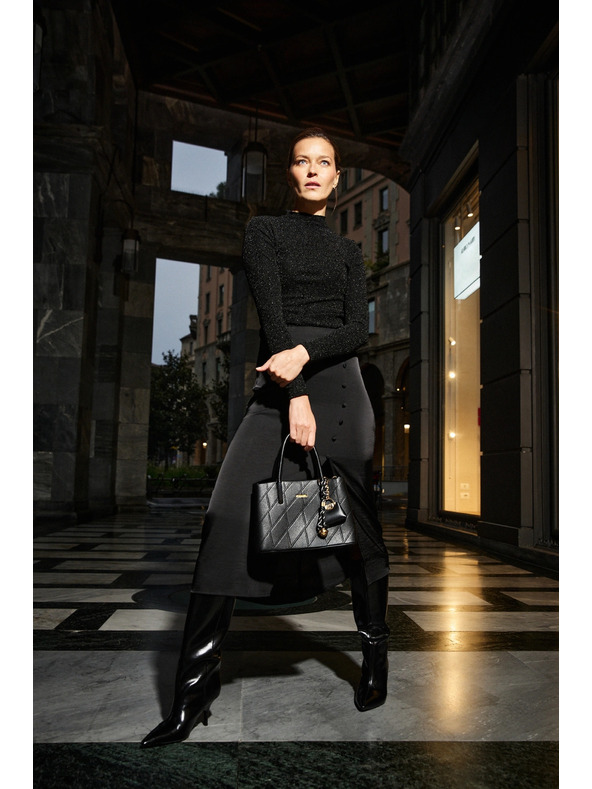 Moodo Crna torba s privjeskom Moodo