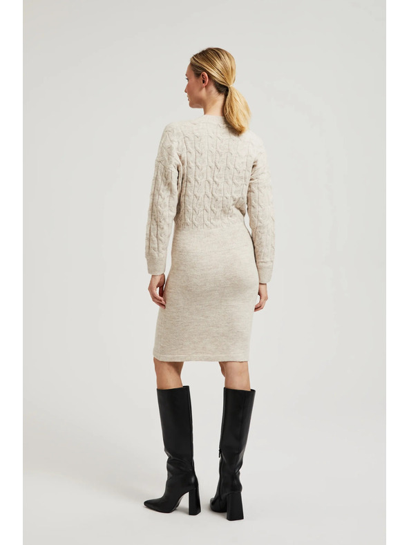Moodo Pletene bež haljine ukrašene gumbima Moodo