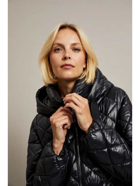 Moodo Kratka prošivena jakna s kapuljačom crna Moodo