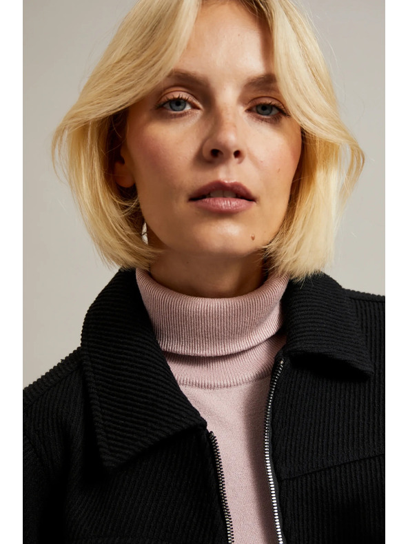 Moodo Crna jakna s velikim džepovima Moodo