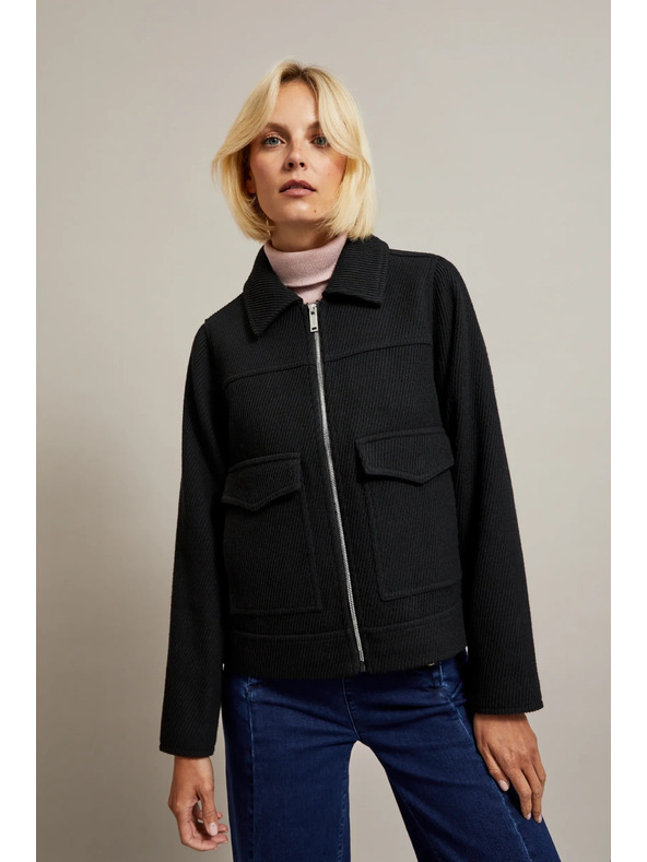 Moodo Crna jakna s velikim džepovima Moodo