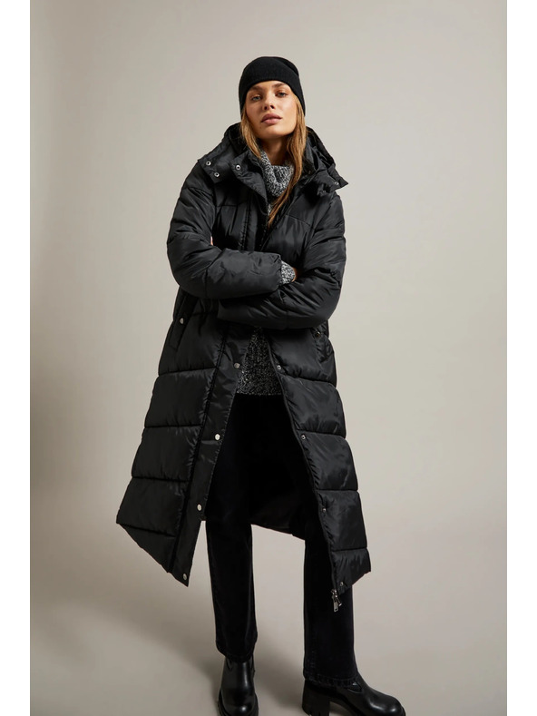 Moodo Duga prošivena jakna s kapuljačom crna Moodo