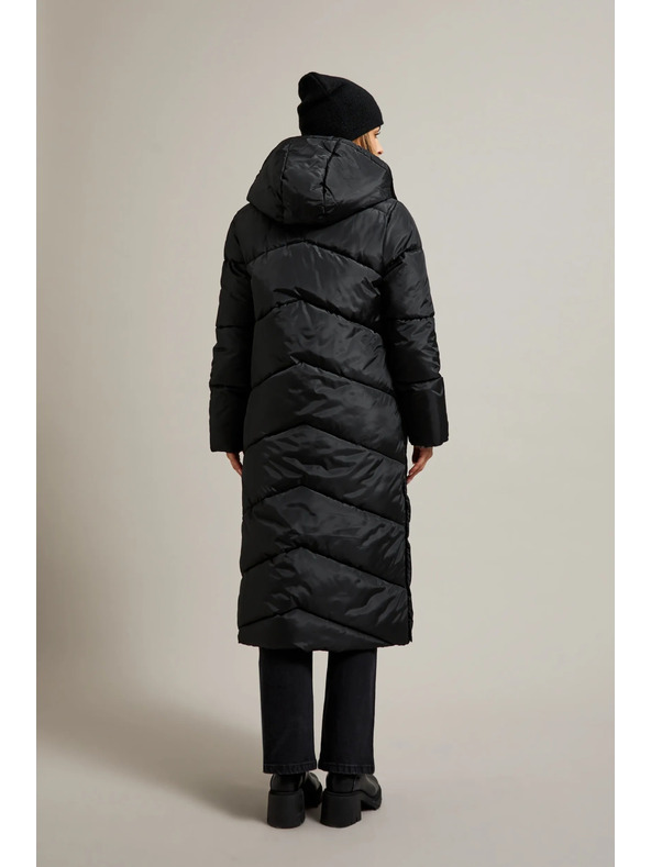 Moodo Duga prošivena jakna s kapuljačom crna Moodo
