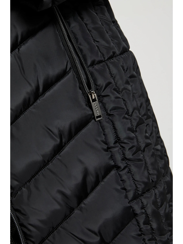 Moodo Prošivena jakna s kapuljačom i zatvarajućim džepovima crna Moodo