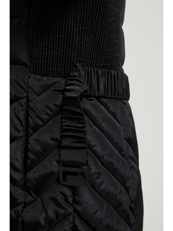 Moodo Prošivena jakna s pojasom crna Moodo