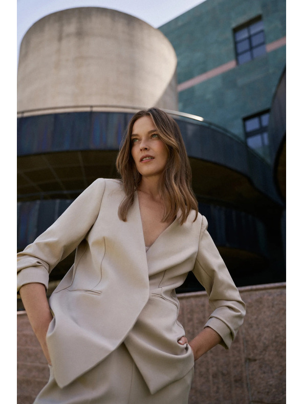 Moodo Sako sa naboranim 3/4 rukavom bež Moodo