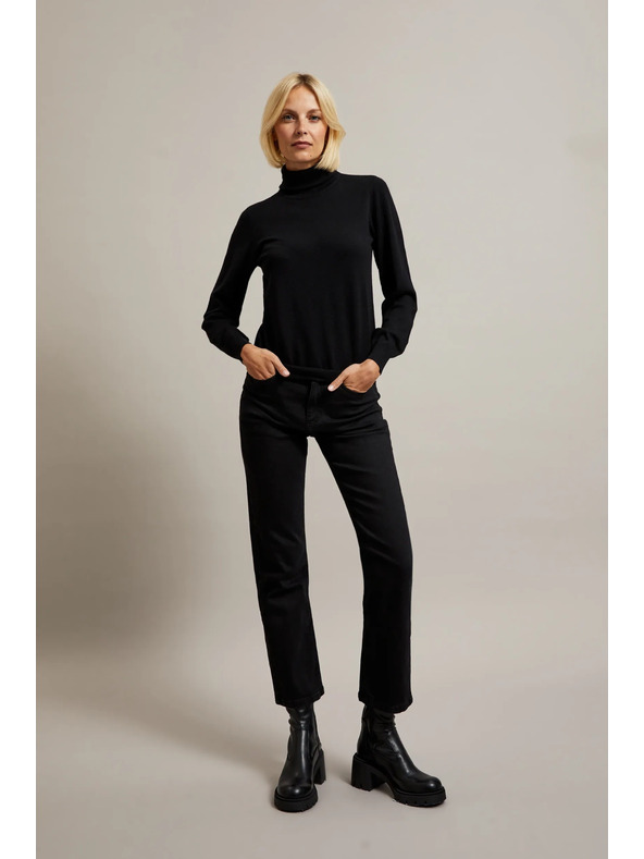 Moodo Crne traperice ravnih nogavica Moodo