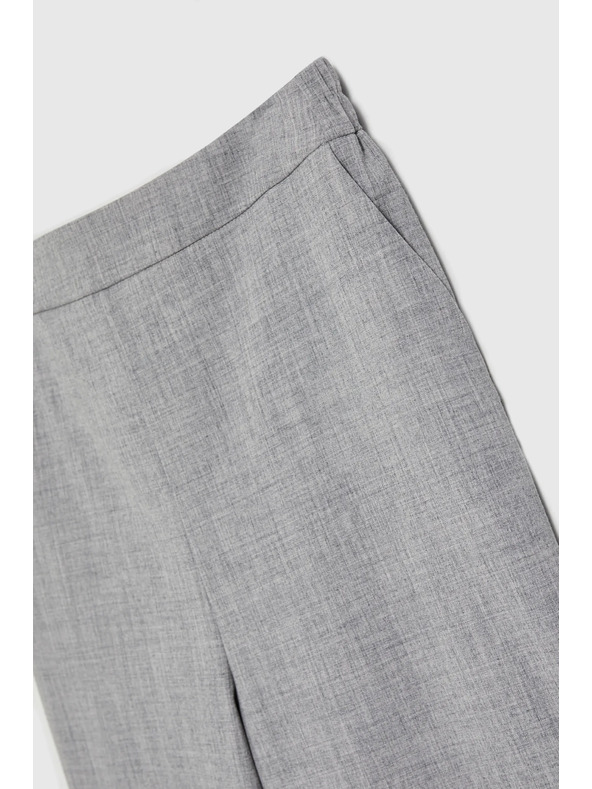 Moodo Svečane sive hlače ravnih nogavica Moodo