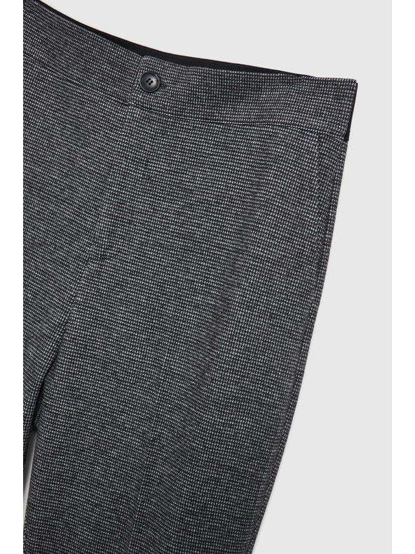 Moodo Uske crne hlače s džepovima Moodo