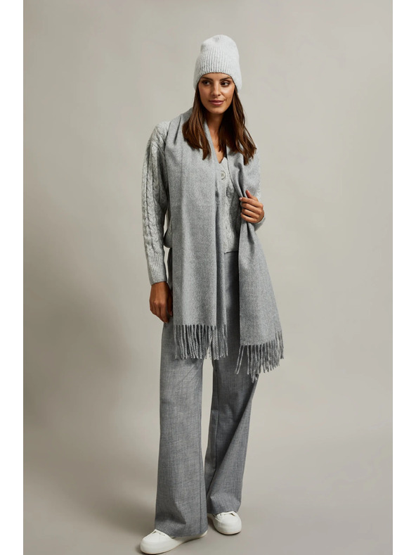 Moodo Glatki svijetlosivi šal s resicama Moodo