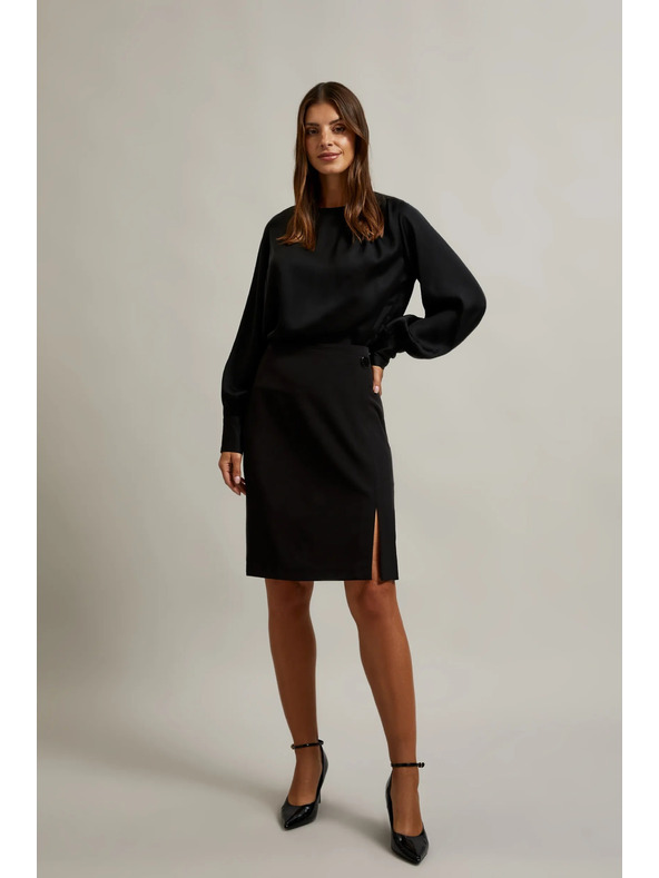 Moodo Elegantna crna košulja s naboranim rukavima Moodo