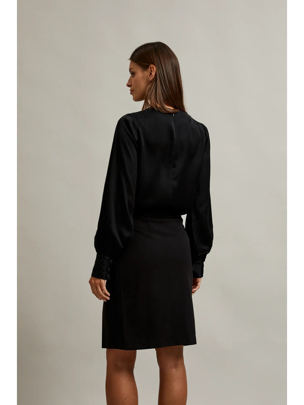 Moodo Elegantna crna košulja s naboranim rukavima Moodo