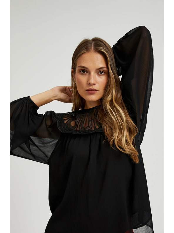 Moodo Crna košulja s dekorativnim izrezom Moodo