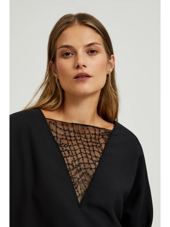 Moodo Crna bluza s ručno prišivenim perlicama na izrezu Moodo