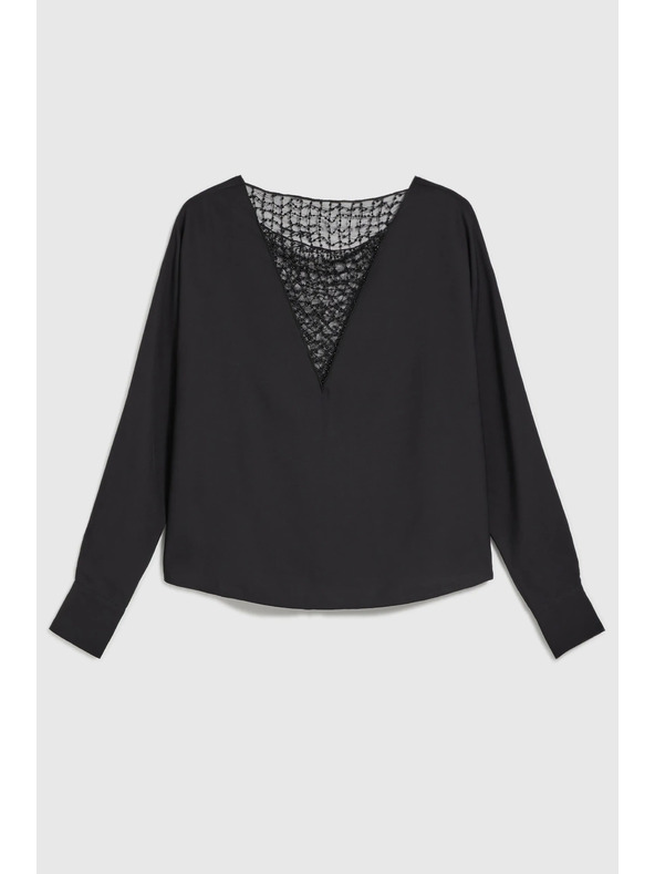 Moodo Crna bluza s ručno prišivenim perlicama na izrezu Moodo