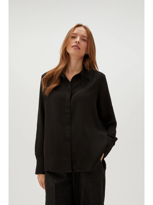 Moodo Crna bluza s ručno prišivenim perlicama Moodo