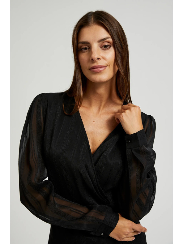Moodo Elegantna crna košulja s V-izrezom Moodo