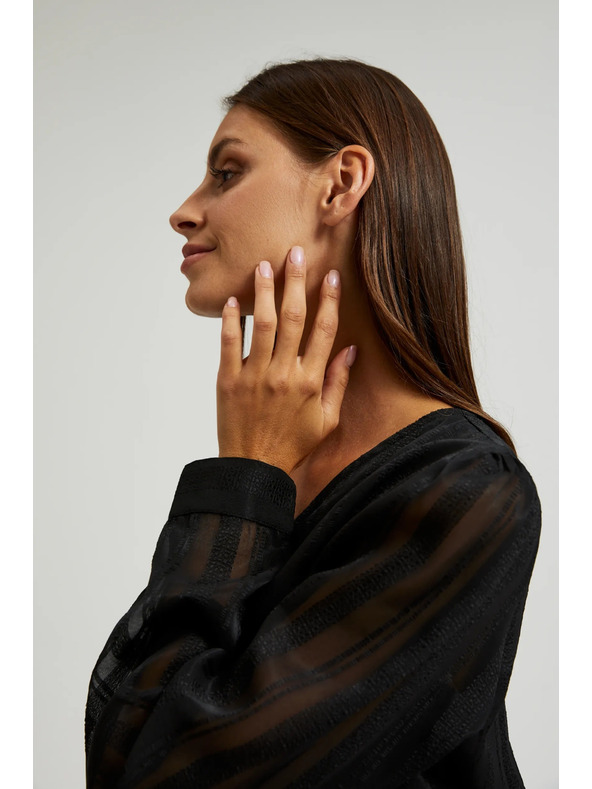 Moodo Elegantna crna košulja s V-izrezom Moodo