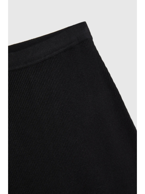 Moodo Pletena crna uska suknja Moodo