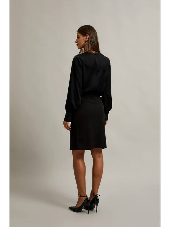 Moodo Uska suknja s dekorativnim gumbom crna Moodo