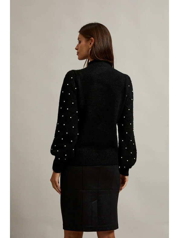 Moodo Crni džemper ukrašen perlicama Moodo