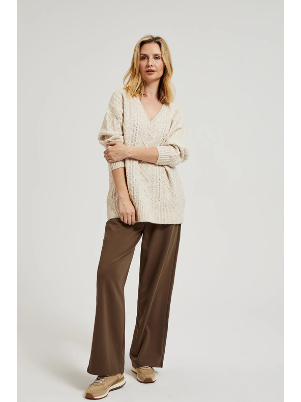Moodo Pleteni bež džemper s V-izrezom Moodo