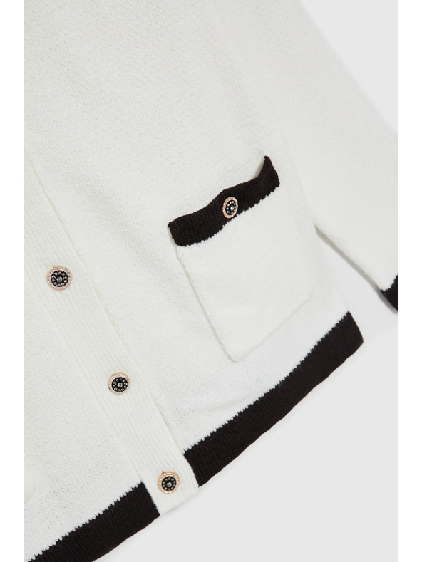 Moodo Rastezljivi džemper s ukrasnim gumbima bijeli Moodo