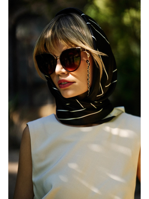 Moodo Bijelo-crni ženski Moodo šal s uzorkom