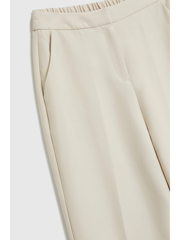 Moodo Bež hlače sa naborima Moodo