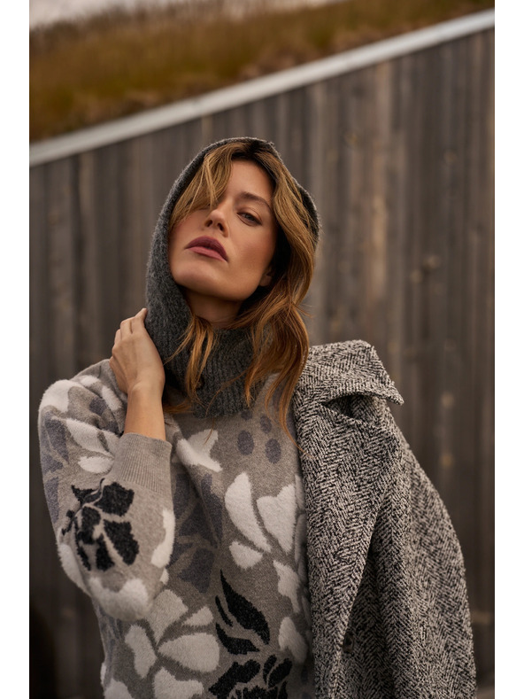 Moodo Pletena kaciga siva Moodo