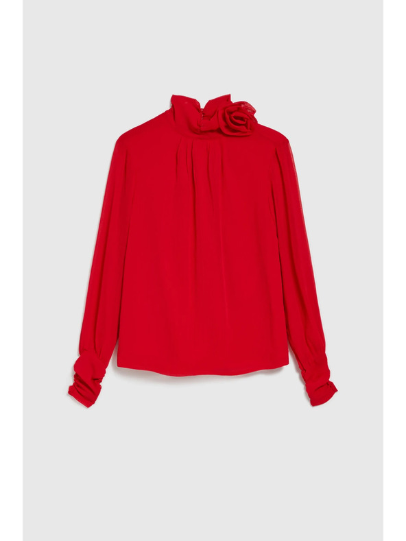 Moodo Elegantna košulja s dekorativnom ružom crvena Moodo