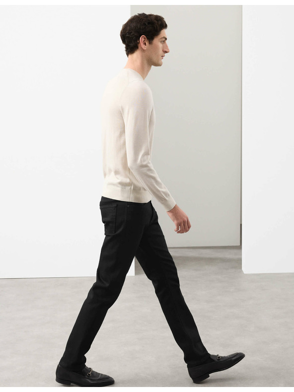 Marks & Spencer Rastezljive traperice u japanskom stilu, uskog kroja Marks & Spencer crna