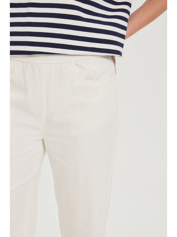 Moodo Traperice sa sirkim nogavicama bijele Moodo