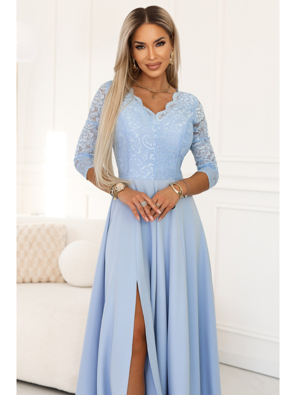 numoco AMBER Elegantna dugačka čipkasta haljina s izrezom - svijetlo plava