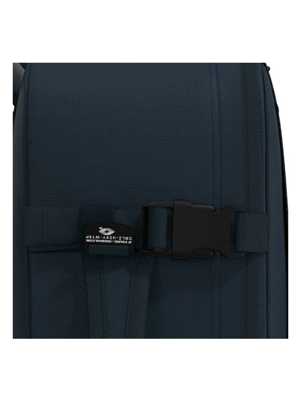 CabinZero Vojni tamnoplavi ruksak CabinZero (28L)