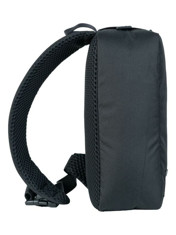 CabinZero Crni ruksak preko jednog ramena CabinZero Classic (11L)