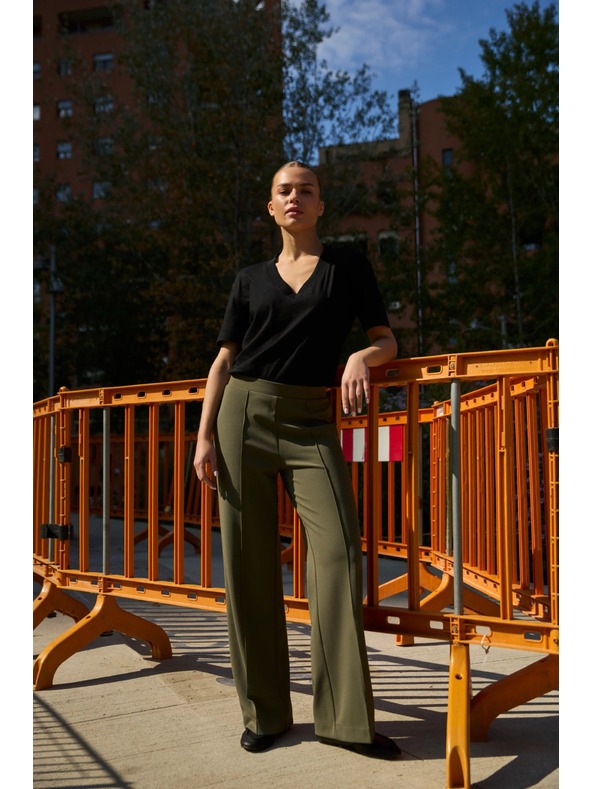 Moodo Pamučna bluza s V izrezom crna Moodo