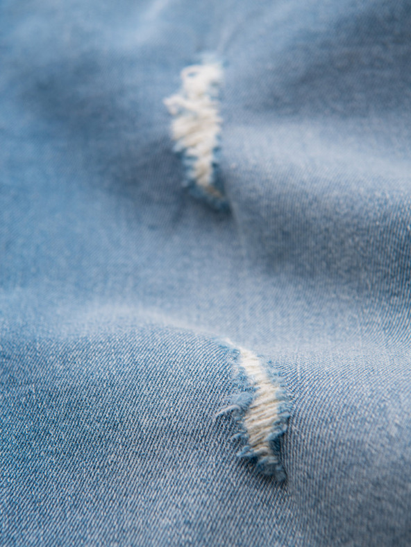 Ombre Clothing Muške traper hlače SLIM FIT s prslinama - svetlo plave V1 OM-PADP-0255 Ombre Clothing