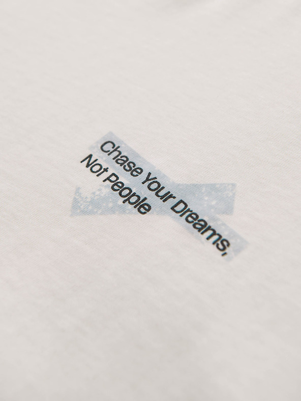 Ombre Clothing Muška majica sa malim printom na prsima - bijela V3 OM-TSPT-0258 Ombre Clothing