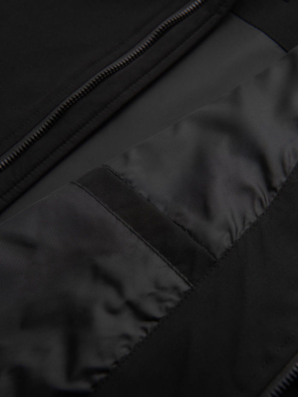 Ombre Clothing Muška jakna s kapuljačom i visokim ovratnikom - crna V1 OM-JANP-0222 Ombre Clothing