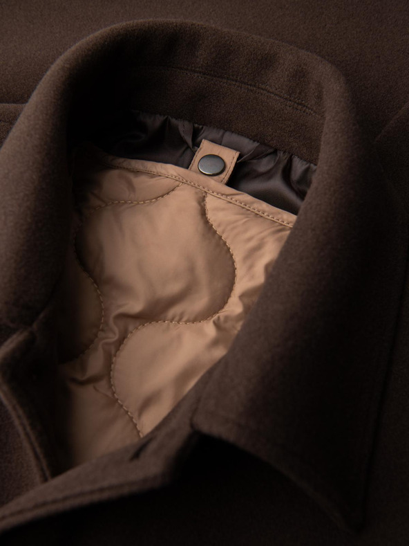 Ombre Clothing Muški dugačak jednořadni kaput s ovratnikom i donjom košuljom - smeđi V4 OM-COWC-0135 Ombre Clothing