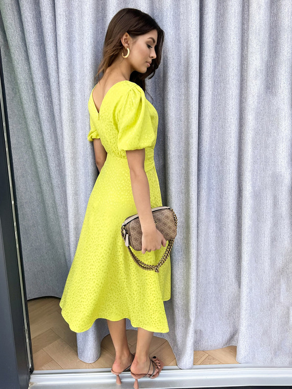 Edoti Ženske midi haljine sa rukavima i okruglim izrezom elegantne ELIA DLR200 - limeta zelene EDOTI