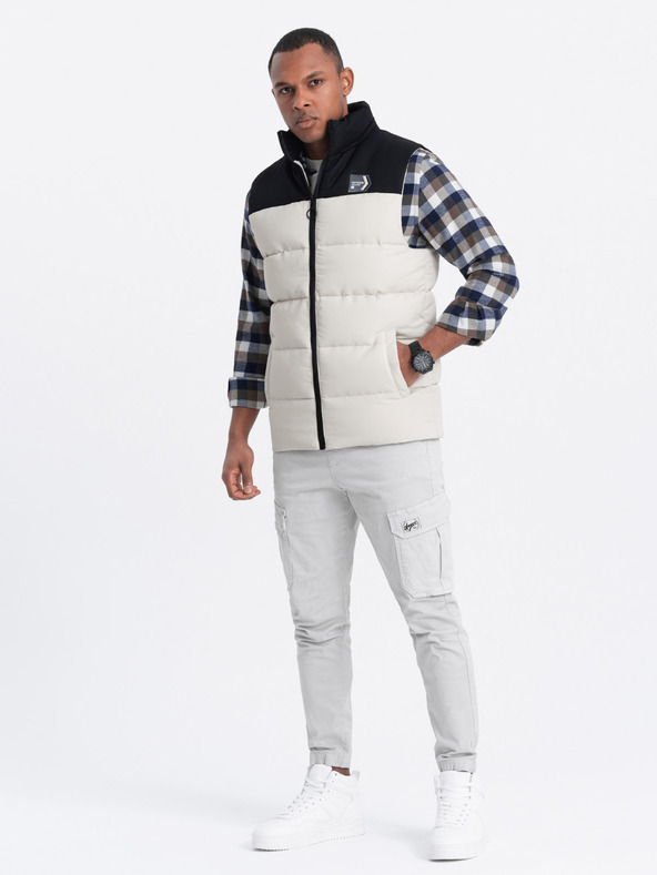 Ombre Clothing Crno-bež muški prošiveni prsluk Ombre Clothing